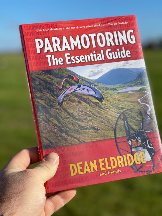 PARAMOTORING: THE ESSENTIAL GUIDE